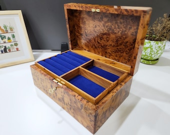 Handcrafted Burl Wood Jewelry Box with Key, Large Wooden Keepsake & Gift Box, Velvet-Lined Interior with Ring Storage, Elegant jewellery Box