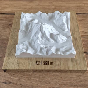 K2 - 3D Printed topographic mountain, topographic map | souvenir | home decor | hiking gift