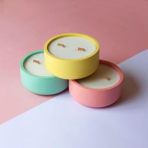 Soy Wax Candle in a handmade Container | Home Decor | Handmade | Decorative Candle | Custom Colors | Concrete | Jesmonite