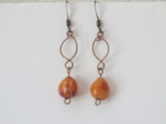 Copper Wire and Orange Seed Bead Dangle Earrings - image 2