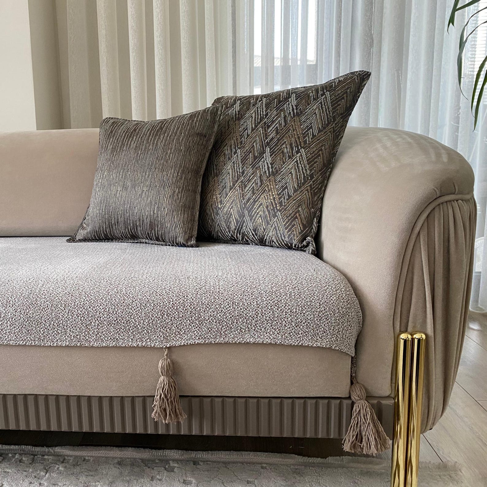 Luxury Handmade Sofa Cover, Stylish Upholstery Fabric Sofa Topper ...