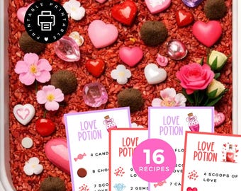 Puede incluir: Un contenedor sensorial lleno de material rojo texturizado, caramelos en forma de corazón, corazones rosas y rojos, flores y gemas. Incluye tarjetas con el texto "Love Potion" y "16 Recipes". Un icono imprimible está en la esquina superior izquierda.
