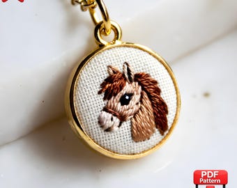 Schema per ricamo di un mini cavallo, design per ciondoli, piccolo telaio PDF (download immediato)