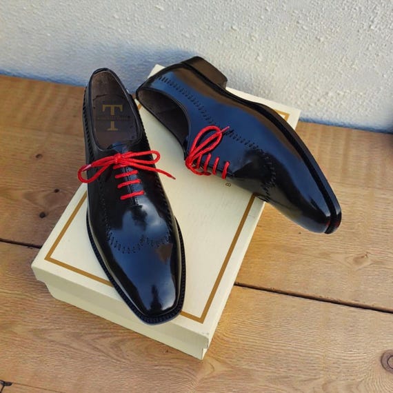 Luxury Black Leather Oxford Shoes, Handmade Classic Oxfords with Red Laces Trending Men’s Footwear