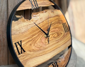 Wood Clock Made of Olive Wood, Metal and Olive Wood Wall Clock, Live Edge Wall Clock, Gift Ideas for New Home, Unique Home Decor, Wall Decor