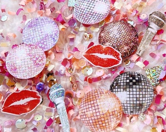 Confettis de l'époque du film, décoration d'anniversaire avec bijoux, fête d'anniversaire musique pour filles, confettis d'anniversaire de l'époque du film, confettis de fête + boules disco + lèvres rouges