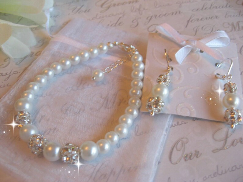 Wedding Pearl and Rhinestone Bracelet and Earring SetBridemaid or Bride Jewelry SetWeddng Jewelry SetBridal Jewelry