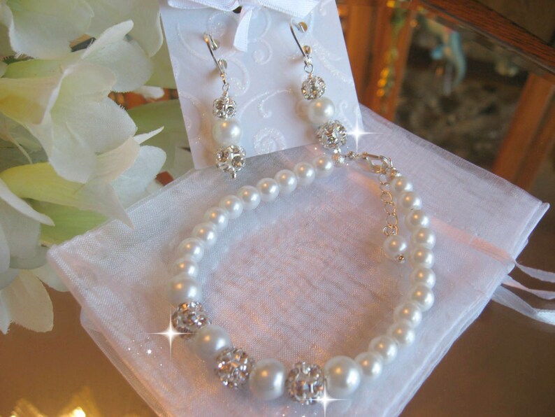 Wedding Pearl and Rhinestone Bracelet and Earring SetBridemaid or Bride Jewelry SetWeddng Jewelry SetBridal Jewelry