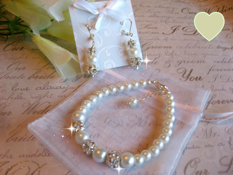 Wedding Pearl and Rhinestone Bracelet and Earring SetBridemaid or Bride Jewelry SetWeddng Jewelry SetBridal Jewelry