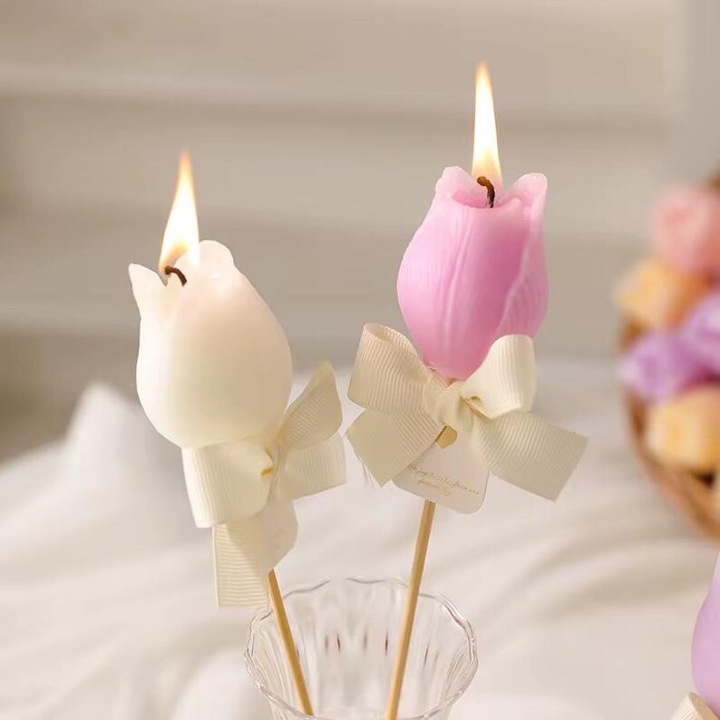 Personalized Tulip Soy Wax Candle Favors • Elegant Wedding Keepsake - Etsy
