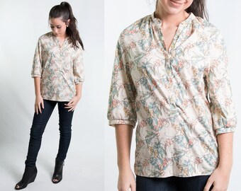 Vintage Cream Floral Blouse * Three Quarter Boho Blouse * Top w/ Peach Sage Blue Flowers * Mandarin Collar Shirt * Size Med