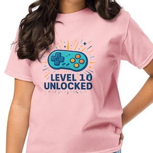 Level 10 Unlocked 10th Birthday Gamer T-Shirt: Video Game Party