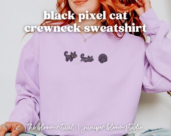 Przytulna bluza z okrągłym dekoltem i motywem czarnego pikselowego kota | przytulny prezent dla graczy