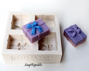 Mini Gift box / 4 in 1 / Silicone Soap/Candle/Resin/Clay molds