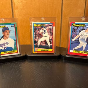 Espositore di figurine da baseball dei Rangers: leggende degli anni '80 Palmeiro, Ryan, Gonzalez: regalo unico per papà, fan room, ufficio o compleanno.
