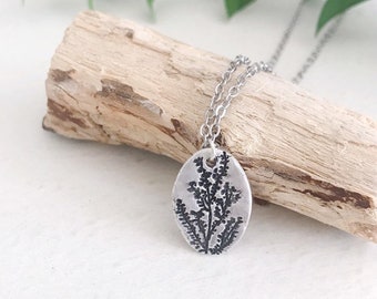 Silver Wildflowers Necklace, Small Oval Pendant, Fine Silver Flower Charm, Boho Botanical Jewelry, Nature Plant Jewelry, Dainty Necklace