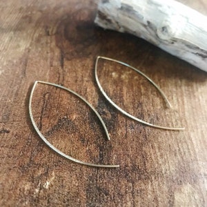 Gold Threader Earrings, Minimalist Pull Through Earrings, Open Hoops, Hammered Metal, Simple Everyday Jewelry, Long Gold Earrings