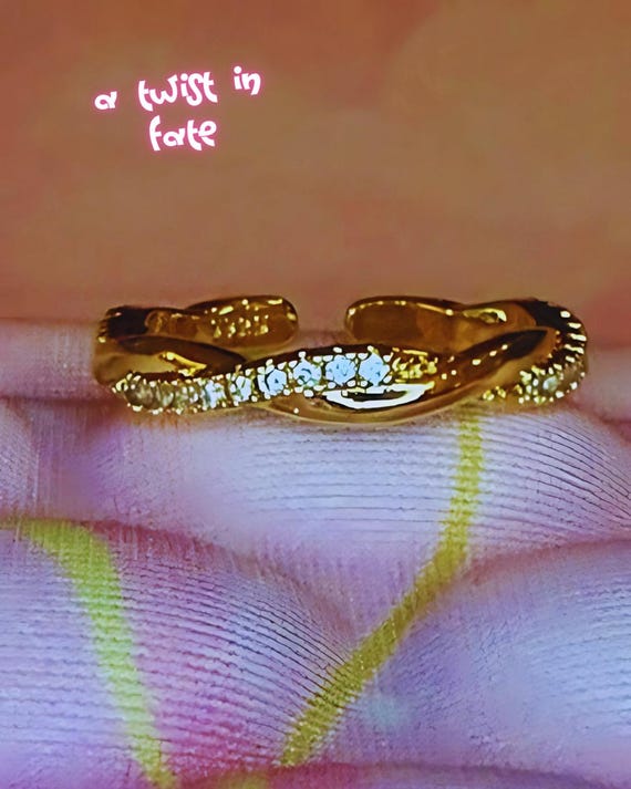18k Gold Toe Rings | Delicately Worn | Unique Keepsake Jewelry