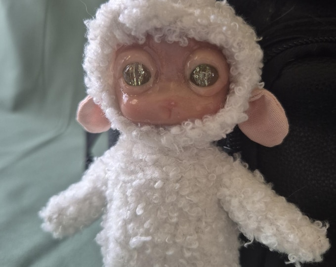 Bag Charm White Lamb: Unique Soft Animal Accessory