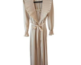 1960s Eve Stillman Blush Pleated Nightgown Robe Set, Lace Trim Size S