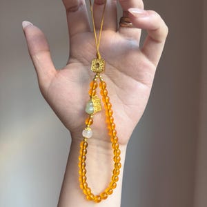 Fengshui Golden Crystal Charm – Fortune Energy for Entrepreneurs & Professionals, Gift for Her, Everyday Wear