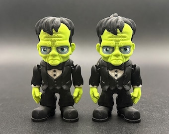 Lurch Flexi Figure or Keychain – Addams Family 3D Printed Mini – Spooky Desk Toy Collectible