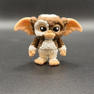 Gizmo Figure or Keychain, 3D Printed Collectible Creature, Desk Buddy, Fantasy Movie Inspired