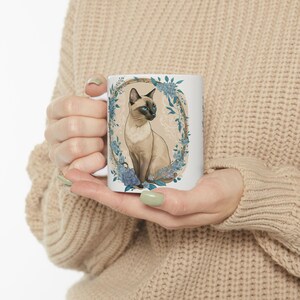 Siamese Cat Floral Ceramic Mug - Perfect Gift for Cat Lovers, Cozy Coffee Cup, Tea Mug, Unique Kitchenware, Animal Lover Gift