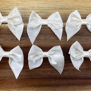 Vintage White Satin Ribbon Bows – 2&quot;x1.75&quot; – Flatback Craft Bows from 1980s – Sewing, Gift Wrapping, Accessories, DIY Embellishments