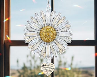 Personalized Memorial Daisy Suncatcher: Custom Heart Charm, Stained Glass Style Window Hanging