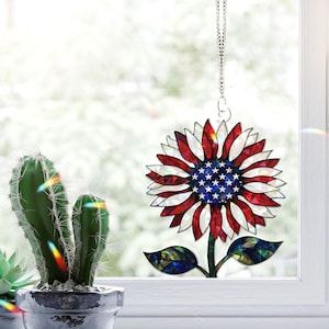 Patriotic Sunflower Acrylic Window Hanging – 4th of July Red White Blue Suncatcher Decor, Independence Day Gift, USA Window Art