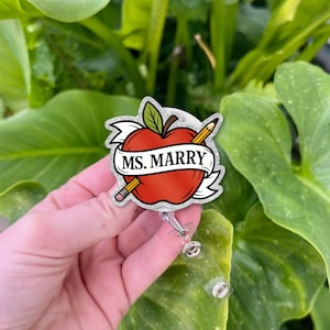 Custom Teacher Name Badge Reel | Back to School Apple ID Holder | Personalized Retractable Clip | Teacher Gift for Classroom Staff