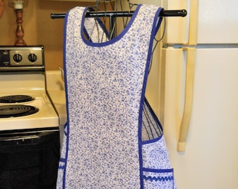 Crossover Vintage Style No Tie Apron in Blue Floral size XL