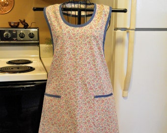 Grandma Old Fashioned Full Apron in Warm Tan Floral size Large