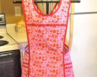 Women's Crossover No Tie Old Fashioned Apron with Happy Little Hearts size Medium