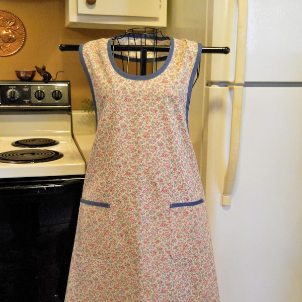 Grandma Old Fashioned Full Apron in Warm Tan Floral size Large