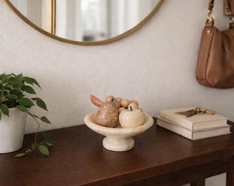 Vintage Onyx Fruit Bowl with Stone Fruit – Pedestal Display
