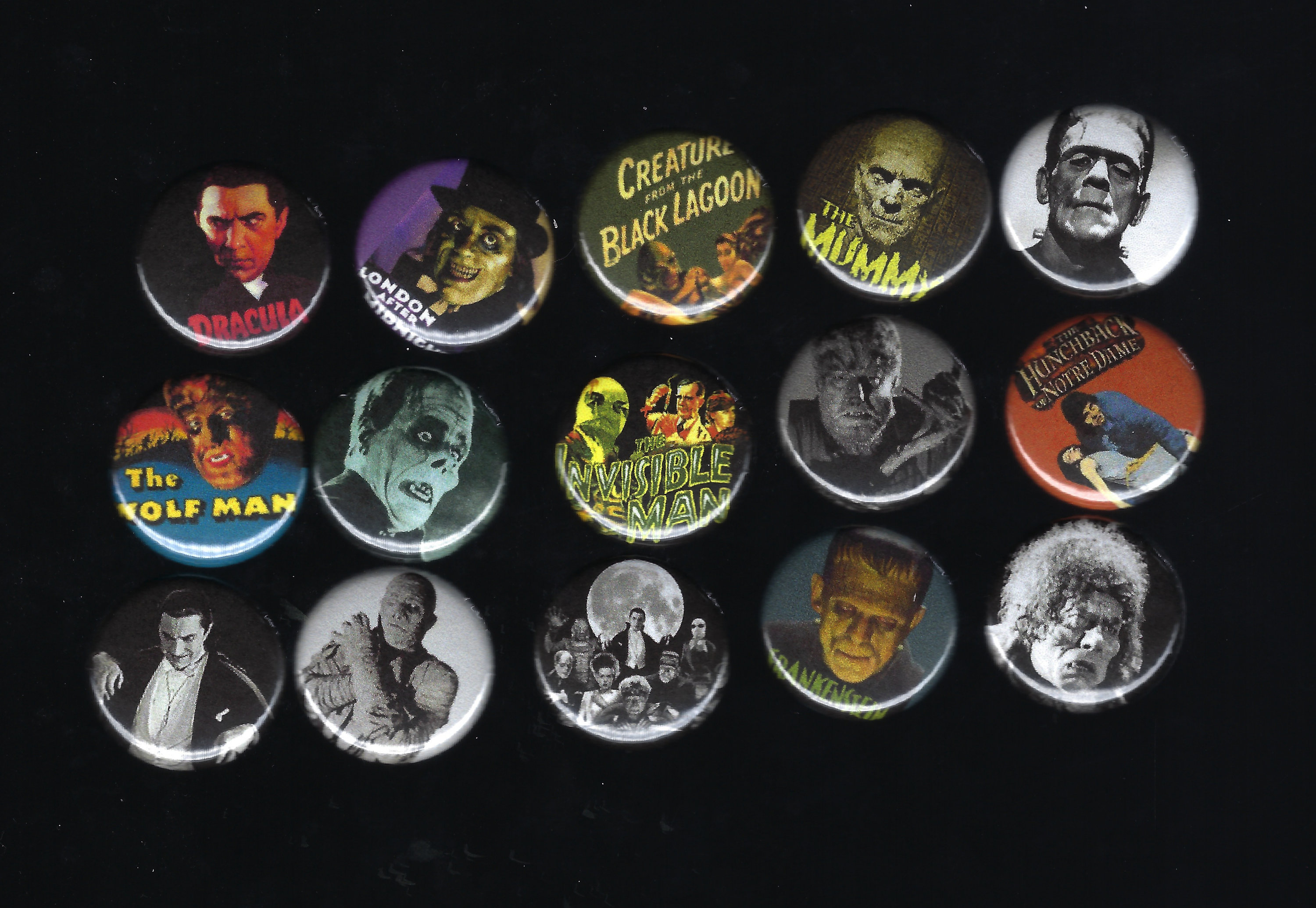 MONSTRUOS FAMOSOS Pins Botones Frankenstein Drácula Hombre Lobo Película de terror universal