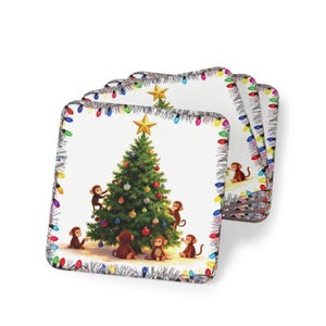 クリスマスツリーと猿のコースター｜お祝いムード満点のホリデードリンクウェア、冬のデコレーション