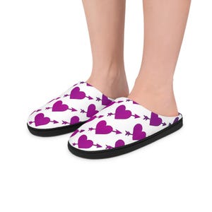 Pantoufles pour femmes à motif coeurs, chaussures d'intérieur confortables, chaussures d'intérieur en flanelle polaire