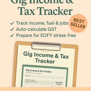 Pode incluir: Uma prancheta com um formulário "Gig Income & Tax Tracker" verde e branco. O texto "ATO-Ready Gig Income & Tax Tracker" está no topo. Inclui "Acompanhe a renda, combustível e empregos", "Calcule automaticamente o GST".