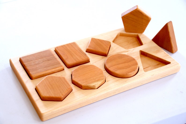 Wooden Shapes Puzzle image 1