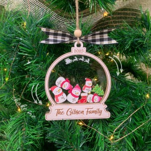 Cute Snowman Family Christmas Ornament, Custom Family Ornament 2025, 4D Customized Snowman Ornament Gift for Christmas