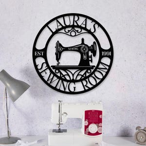 Custom bord naaimachine, metalen bord naaien, gepersonaliseerd quiltbord voor kamerinrichting, cadeau voor oma, cadeau voor moeder, naambordje naaien