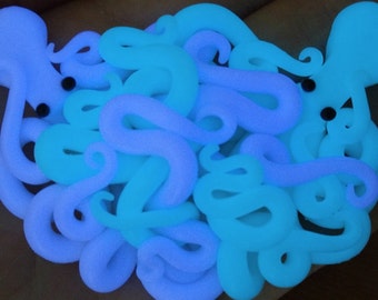 Large Hugging Glow In The Dark Octopus Necklace