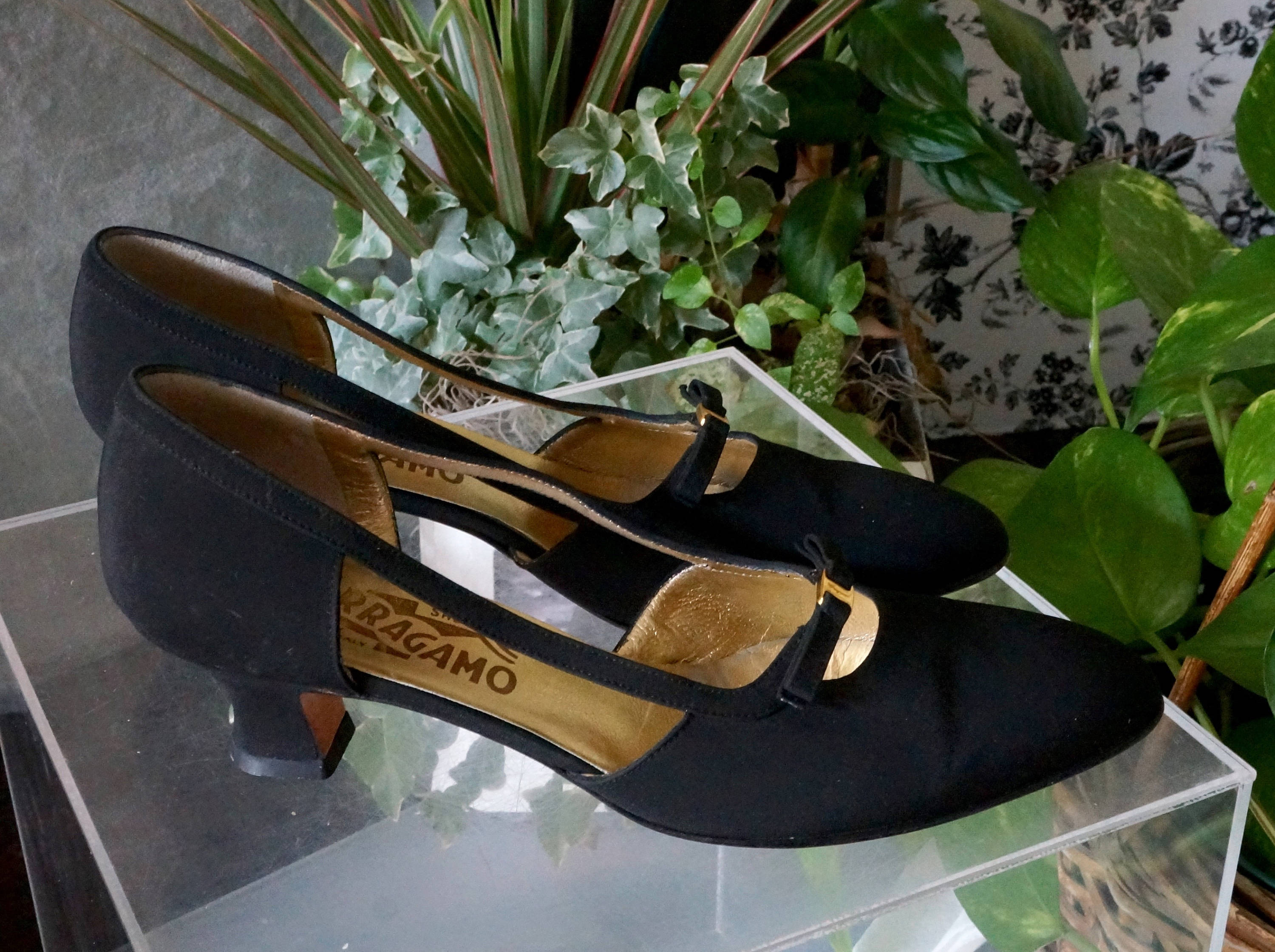 salvatore ferragamo mary janes