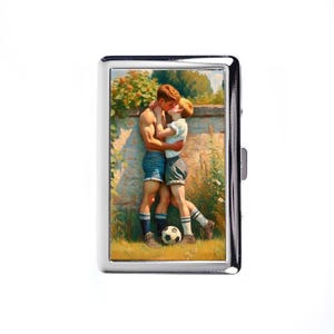 Vintage Metal Cigarette Case Hug Kiss Boy Metal Wallet Storage Box