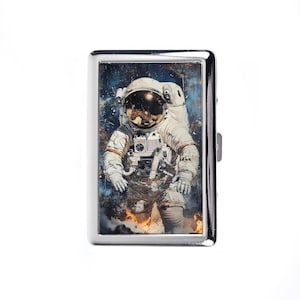 Retro Metal Cigarette Case Astronaut Metal Wallet Storage Box,Can Store Banknotes And Credit Cards, Small Gift For Friends