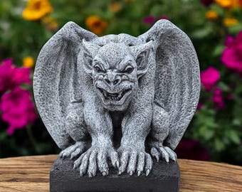 Concrete gothic gargoyle statue Stone guardian creature figurine Outdoor garden sculpture Cement decoration Yard ornament for gothic lovers