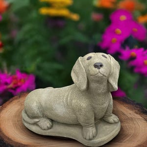 屋外用ダックスフント犬の置物 石造りの犬の彫刻 庭のペット用装飾